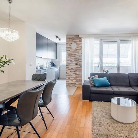 Apartment Montesa Zadar With Free Parking And Balcony Екстер'єр фото