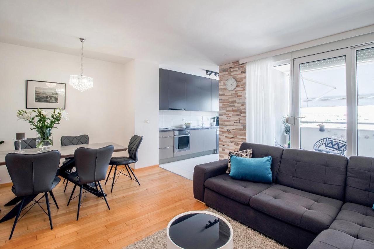 Apartment Montesa Zadar With Free Parking And Balcony Екстер'єр фото