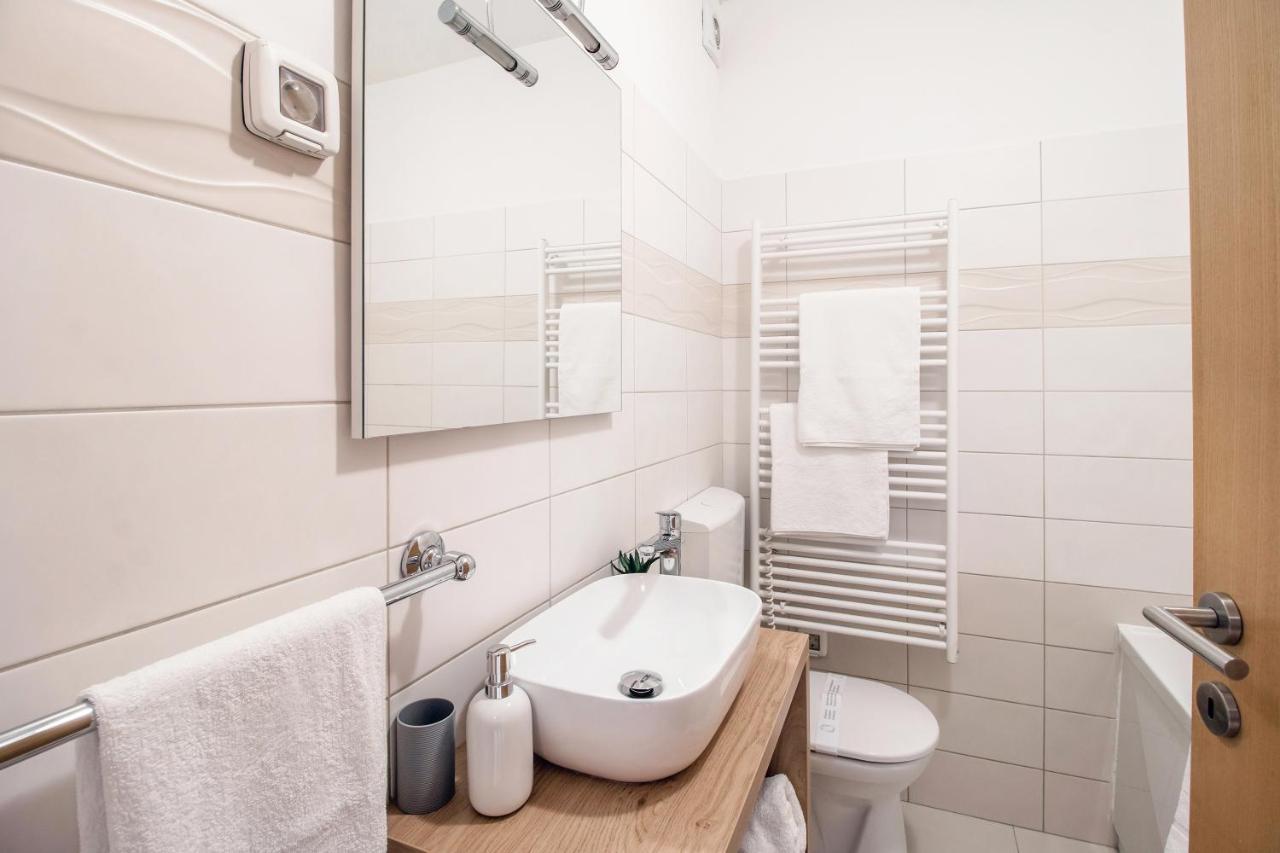Apartment Montesa Zadar With Free Parking And Balcony Екстер'єр фото