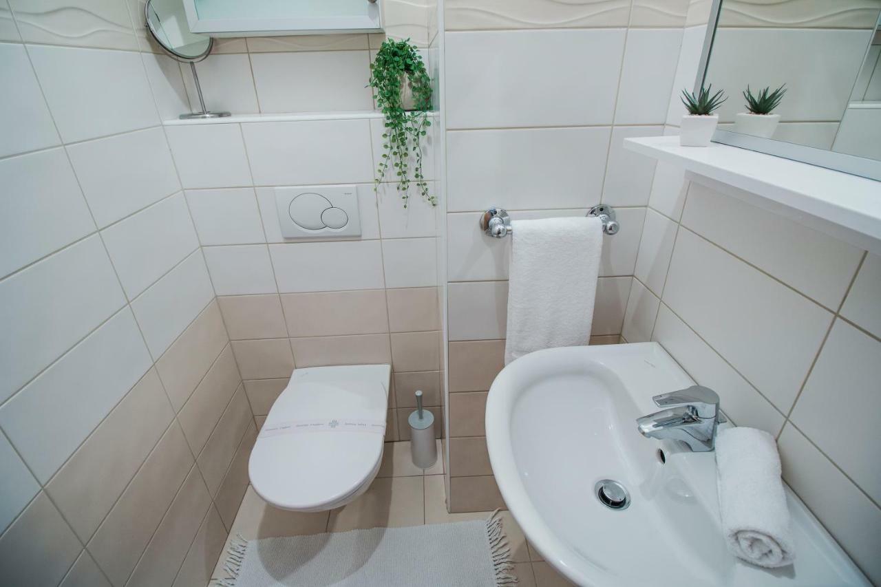 Apartment Montesa Zadar With Free Parking And Balcony Екстер'єр фото